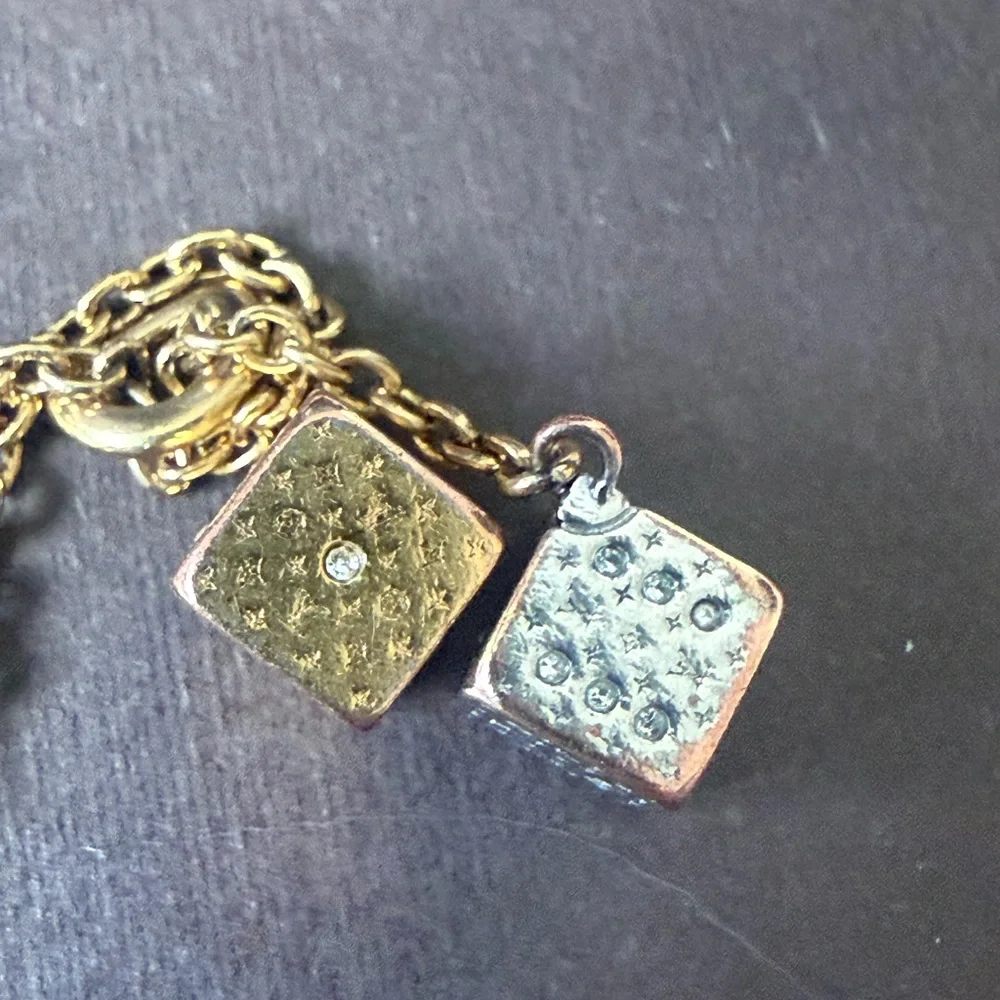 ❤️❤️❤️ Hard to find . Louis Vuitton Gold Chain Bracelet - Picture 3 of 11